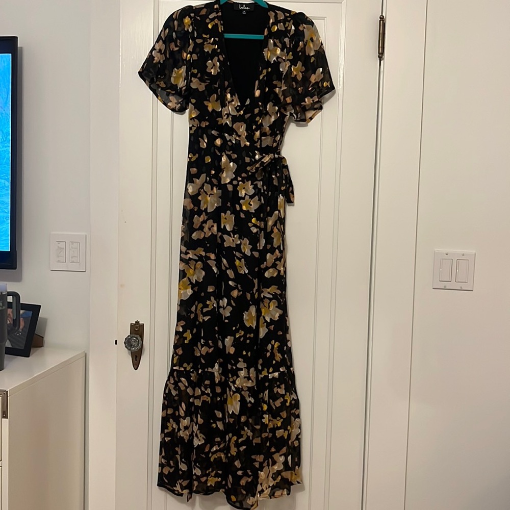 Lulus floral wrap maxi dres